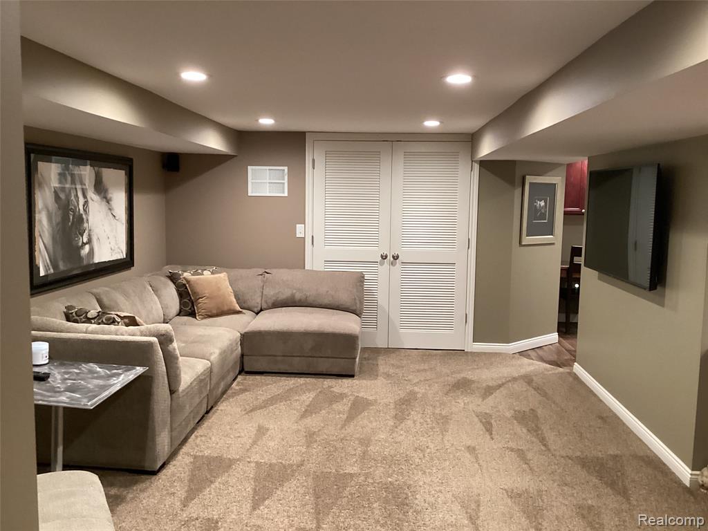 125 Maywood Avenue Rochester, MI 48307 - Photo 43 of 56 Gallery Image 43