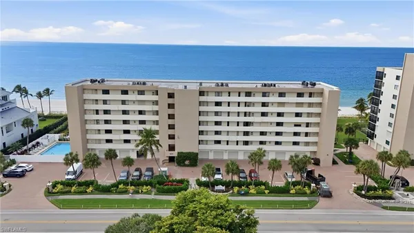 $13,000 | 10475 Gulf Shore Drive, Unit 132, Naples, FL 34108