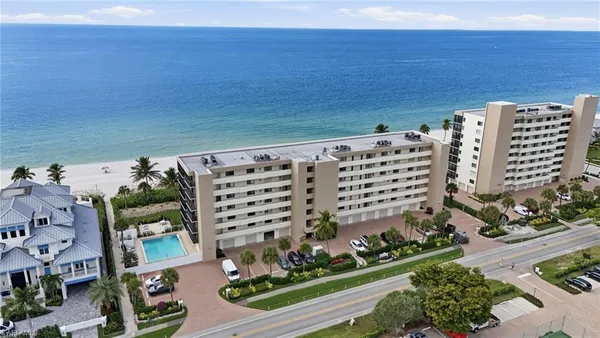 $13,000 | 10475 Gulf Shore Drive, Unit 132, Naples, FL 34108
