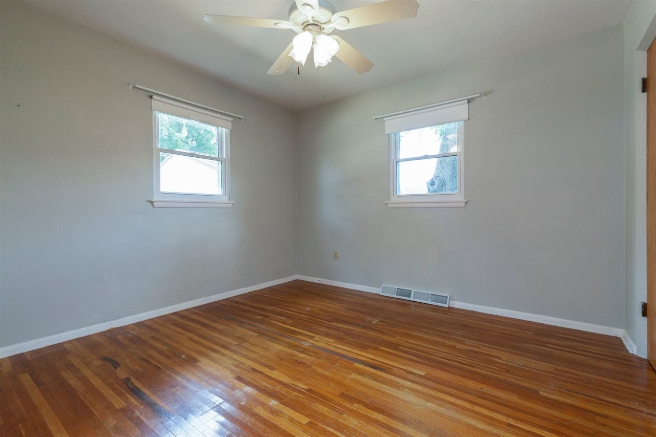 417 3rd Street Waterloo, IA 50702 - Photo 10 of 15 Gallery Image 10