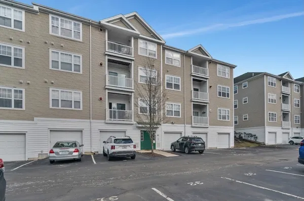 $269,900 | 90 Mill Street, Unit 202, Woonsocket, RI 02895