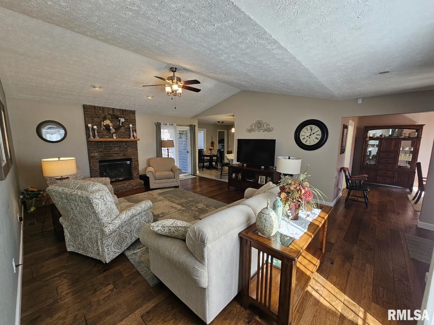 20 Country Club Road Mount Vernon, IL 62864 - Photo 15 of 38 Gallery Image 15