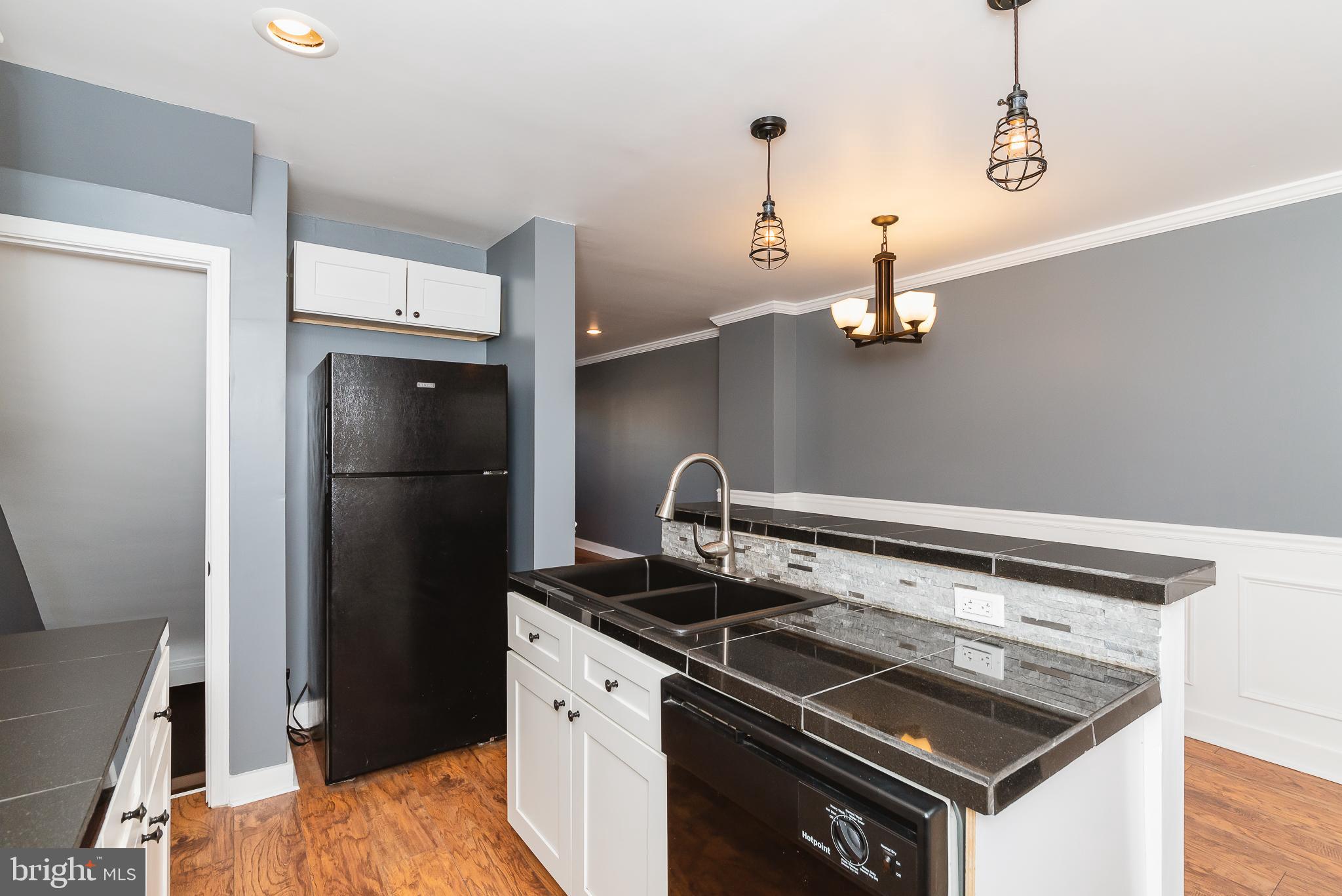352 Grovethorn Road Baltimore, MD 21220 - Photo 12 of 48 Kitchen