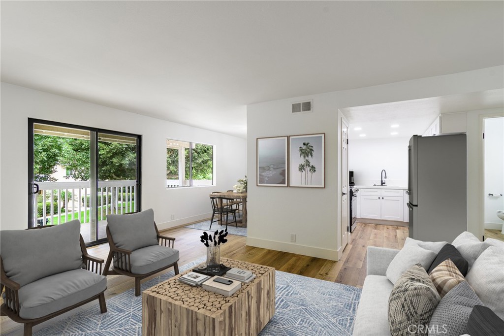 19132 Shoreline Lane, Unit 8 Huntington Beach, CA 92648 - Photo 13 of 32 Virtual staging