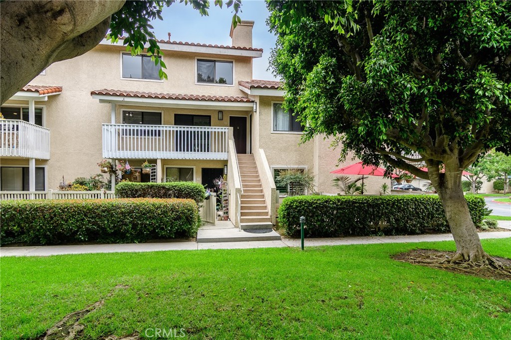19132 Shoreline Lane, Unit 8 Huntington Beach, CA 92648 - Photo 2 of 32