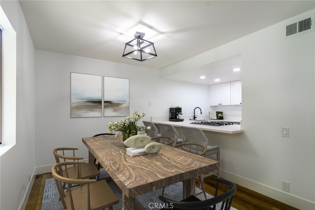 19132 Shoreline Lane, Unit 8 Huntington Beach, CA 92648 - Photo 7 of 32 Virtual staging