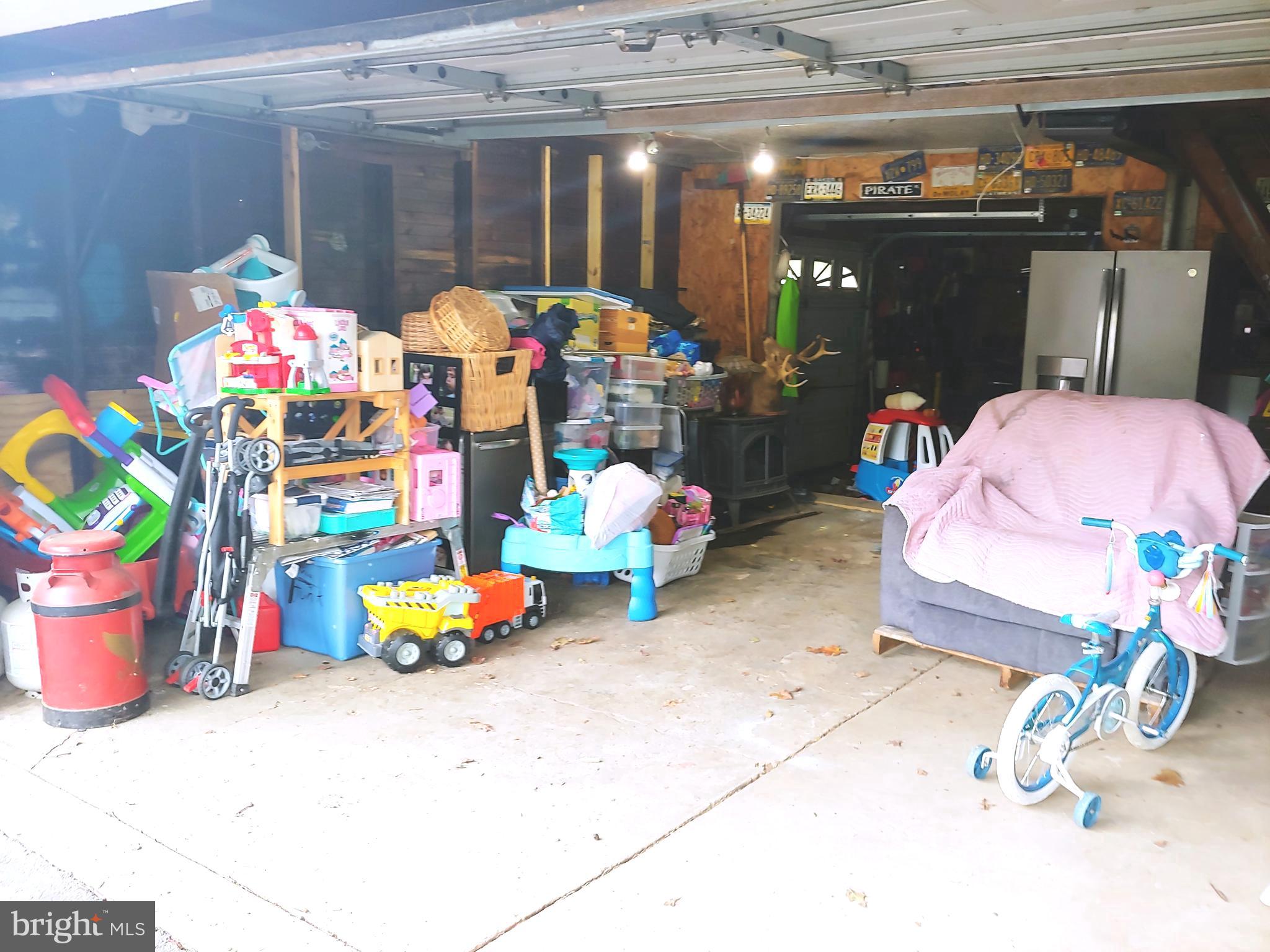 325 West Knowlton Road Media, PA 19063 - Photo 48 of 52 oversized 2 car space