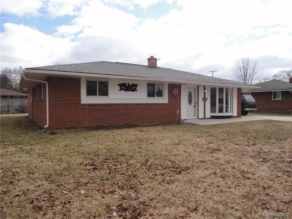 5015 Harding Street Wayne, MI 48184 - Photo 2 of 10 EXTERIOR