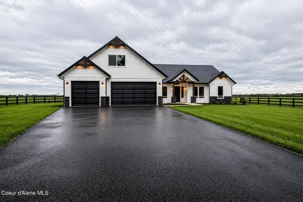 $1,056,111 | 1533 West Remmick Street, Hayden, ID 83835