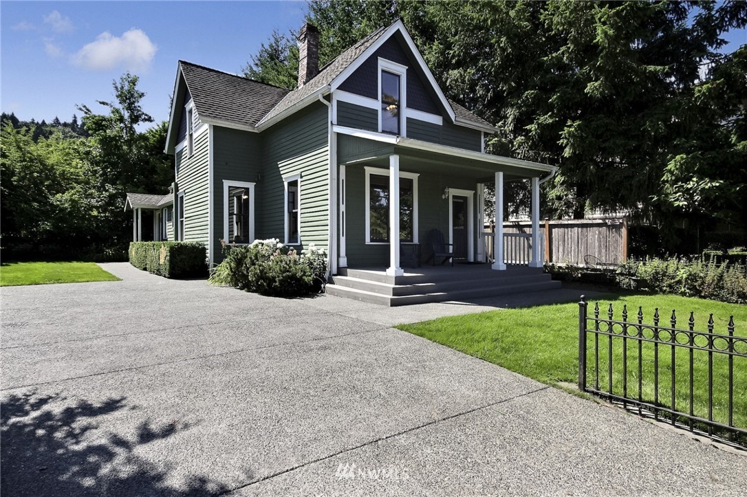 10329 East Riverside Drive Bothell, WA 98011 - Photo 1 of 15