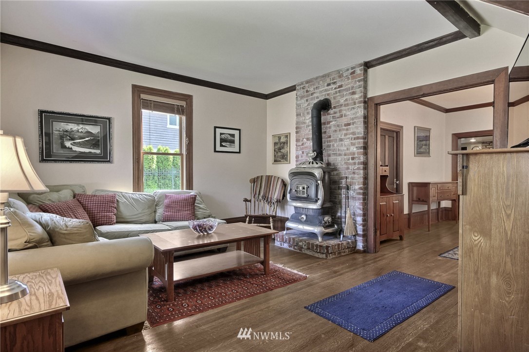 10329 East Riverside Drive Bothell, WA 98011 - Photo 2 of 15