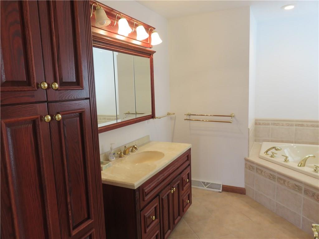 1860 Mercer Grove City Road Mercer, PA 16137 - Photo 22 of 25 Master Bath Suite