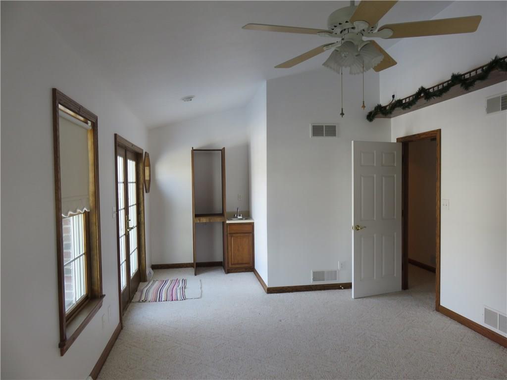 1860 Mercer Grove City Road Mercer, PA 16137 - Photo 6 of 25 Gallery Image 6