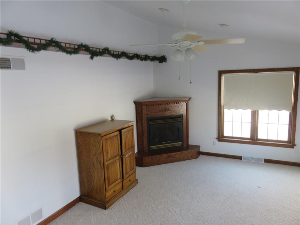 1860 Mercer Grove City Road Mercer, PA 16137 - Photo 8 of 25 Gallery Image 8