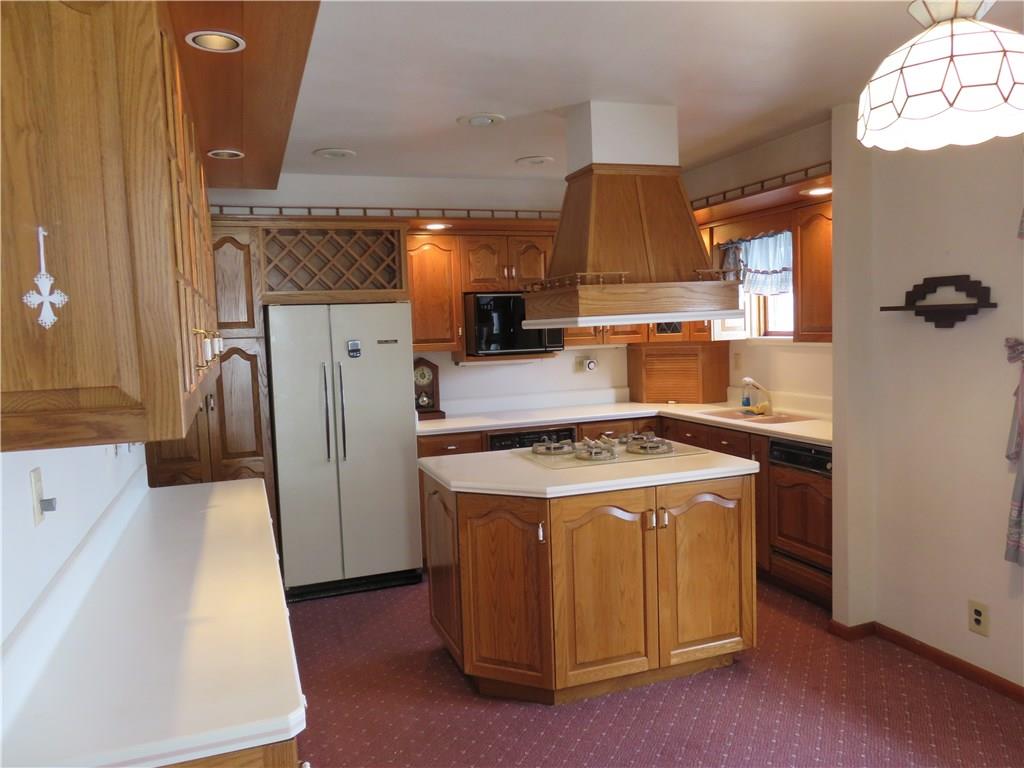 1860 Mercer Grove City Road Mercer, PA 16137 - Photo 10 of 25 Cabinets, cabinets, cabinets