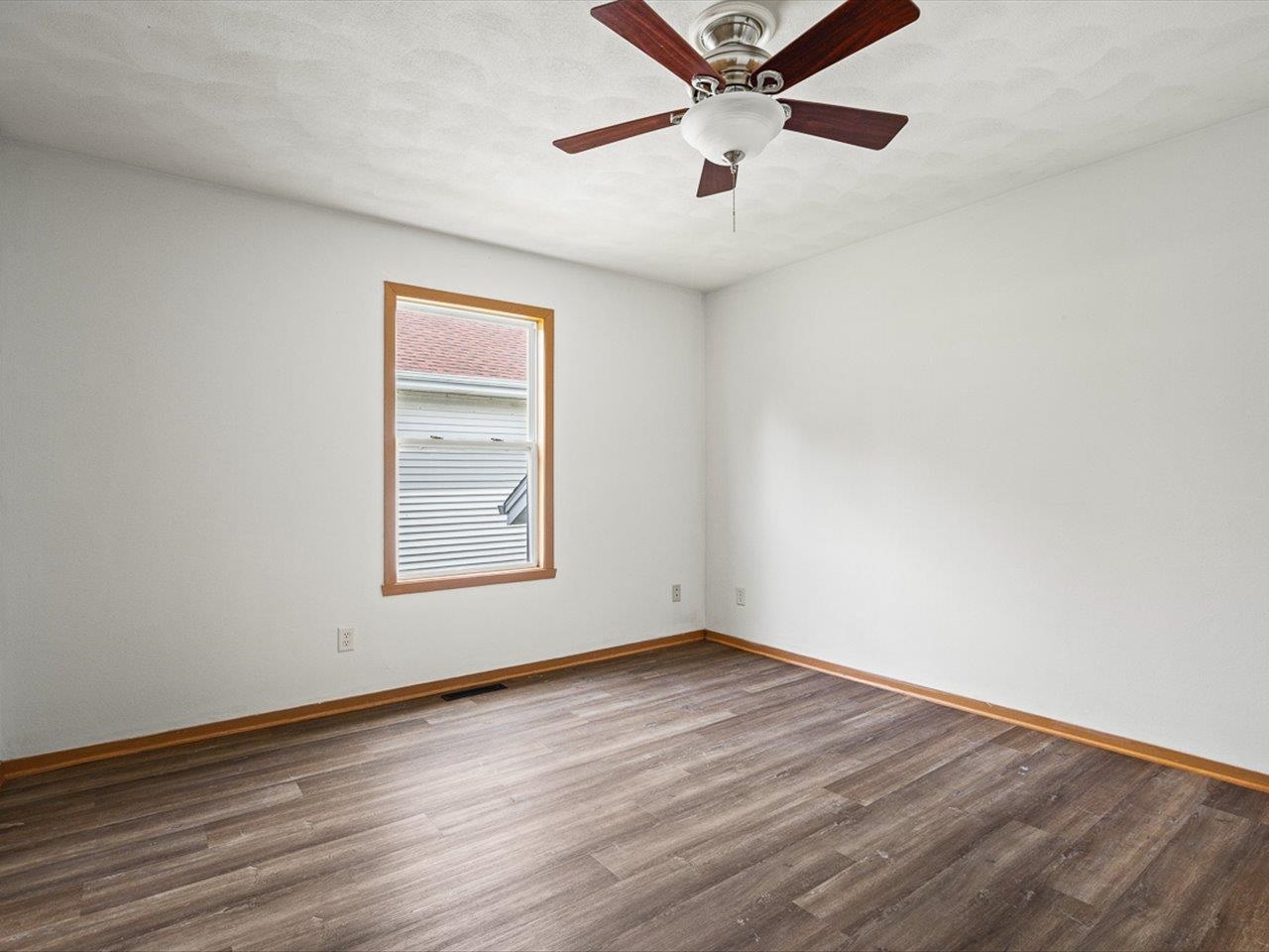 4192 Linden Road Rockford, IL 61109 - Photo 14 of 34 Gallery Image 14