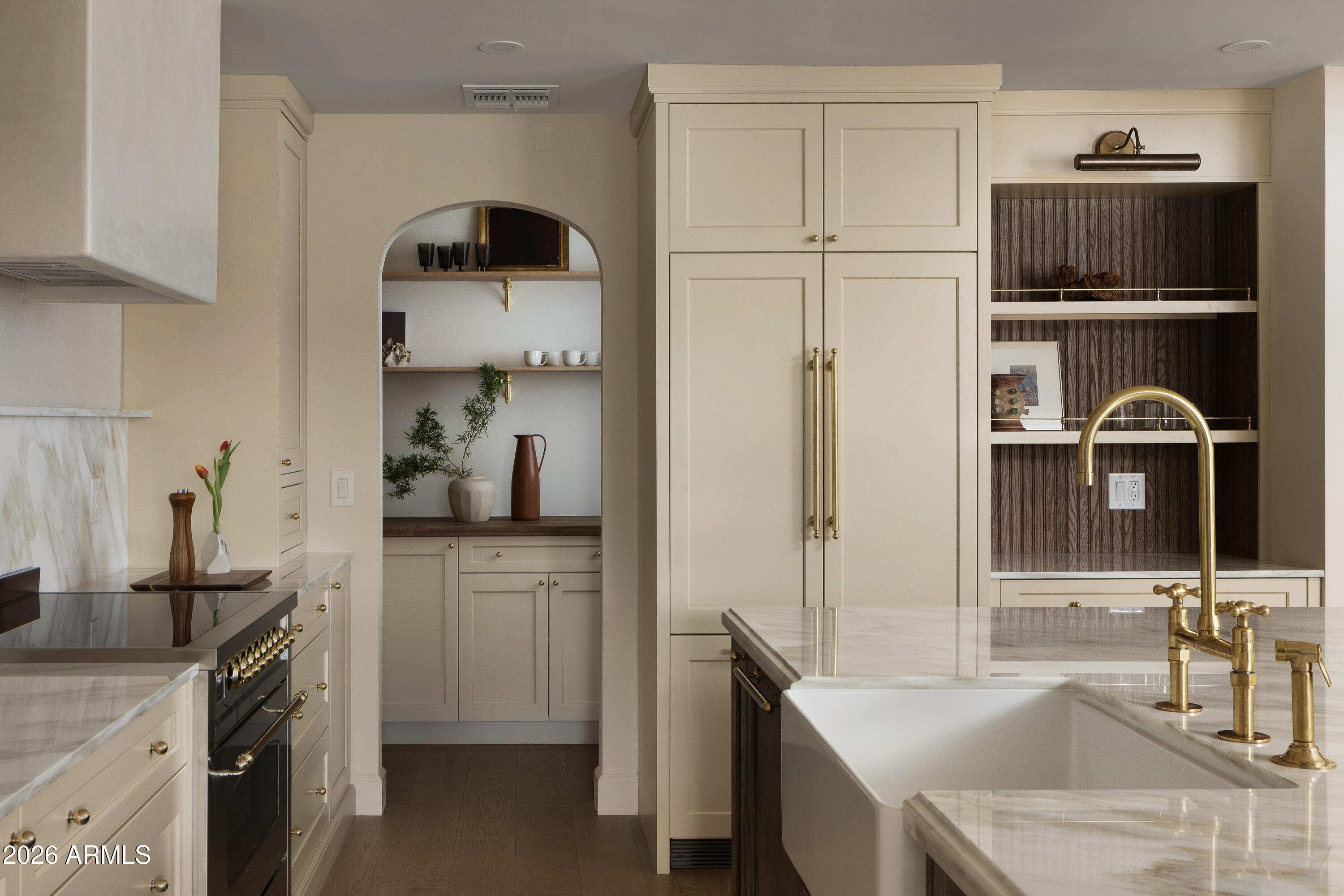 5501 East Camelback Road Phoenix, AZ 85018 - Photo 19 of 60 Butler's Pantry