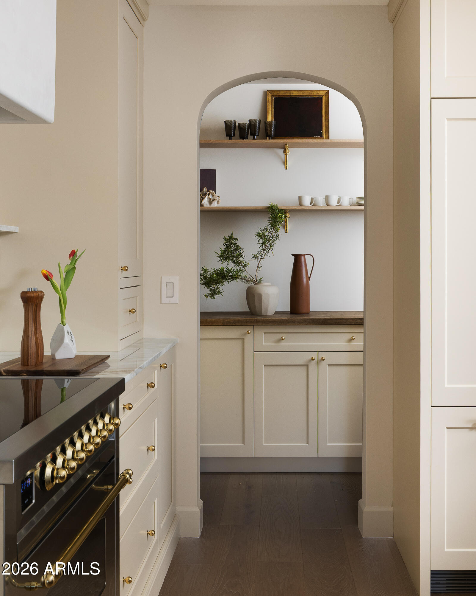 5501 East Camelback Road Phoenix, AZ 85018 - Photo 20 of 60 a kitchen with cabinets and window