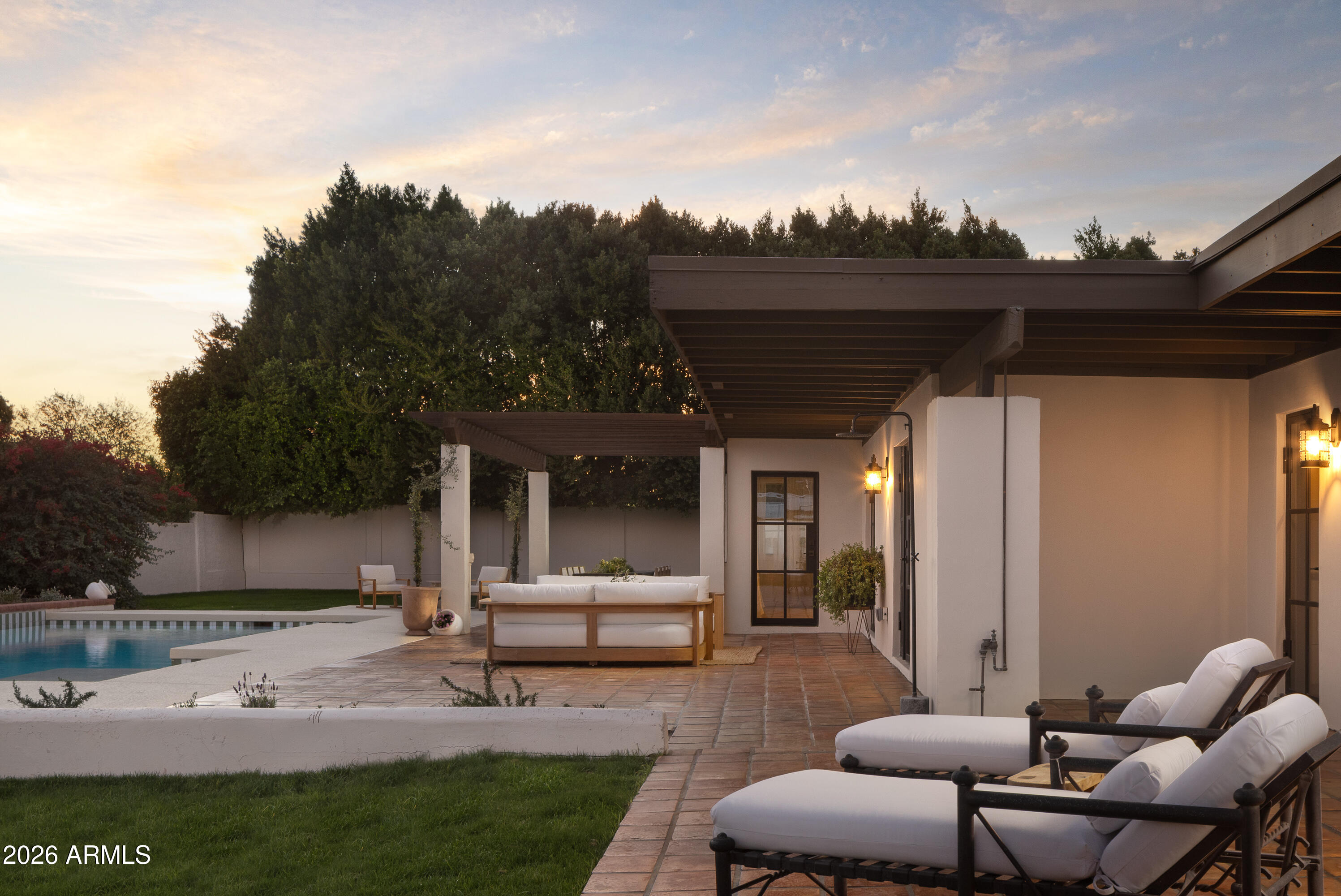 5501 East Camelback Road Phoenix, AZ 85018 - Photo 53 of 60 a view of backyard with seating space
