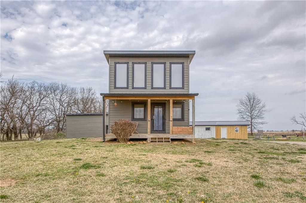 2523 Southeast Wyandotte Road Columbus, KS 66725 - Photo 1 of 29