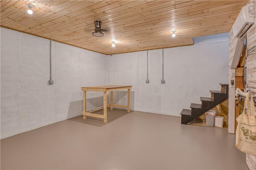 2523 Southeast Wyandotte Road Columbus, KS 66725 - Photo 17 of 29