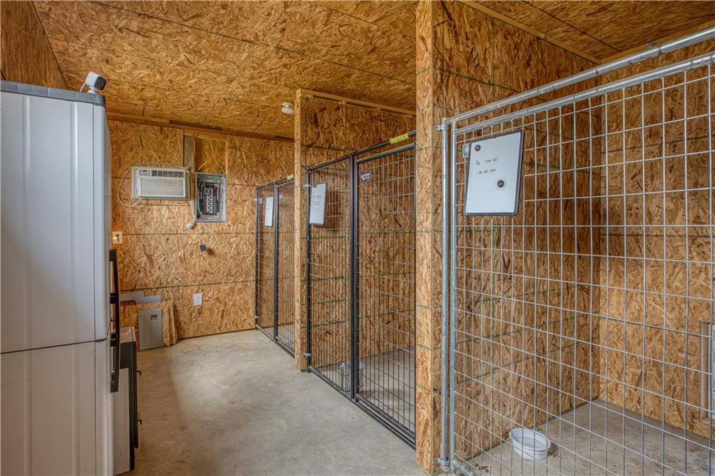 2523 Southeast Wyandotte Road Columbus, KS 66725 - Photo 26 of 29