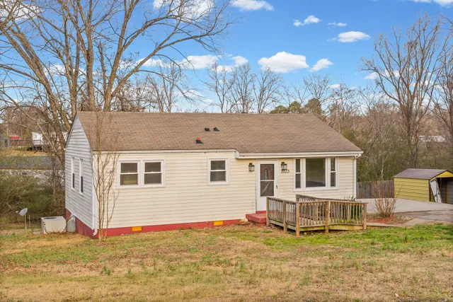 $1,395 | 2033 Laura Drive, Clarksville, TN 37042