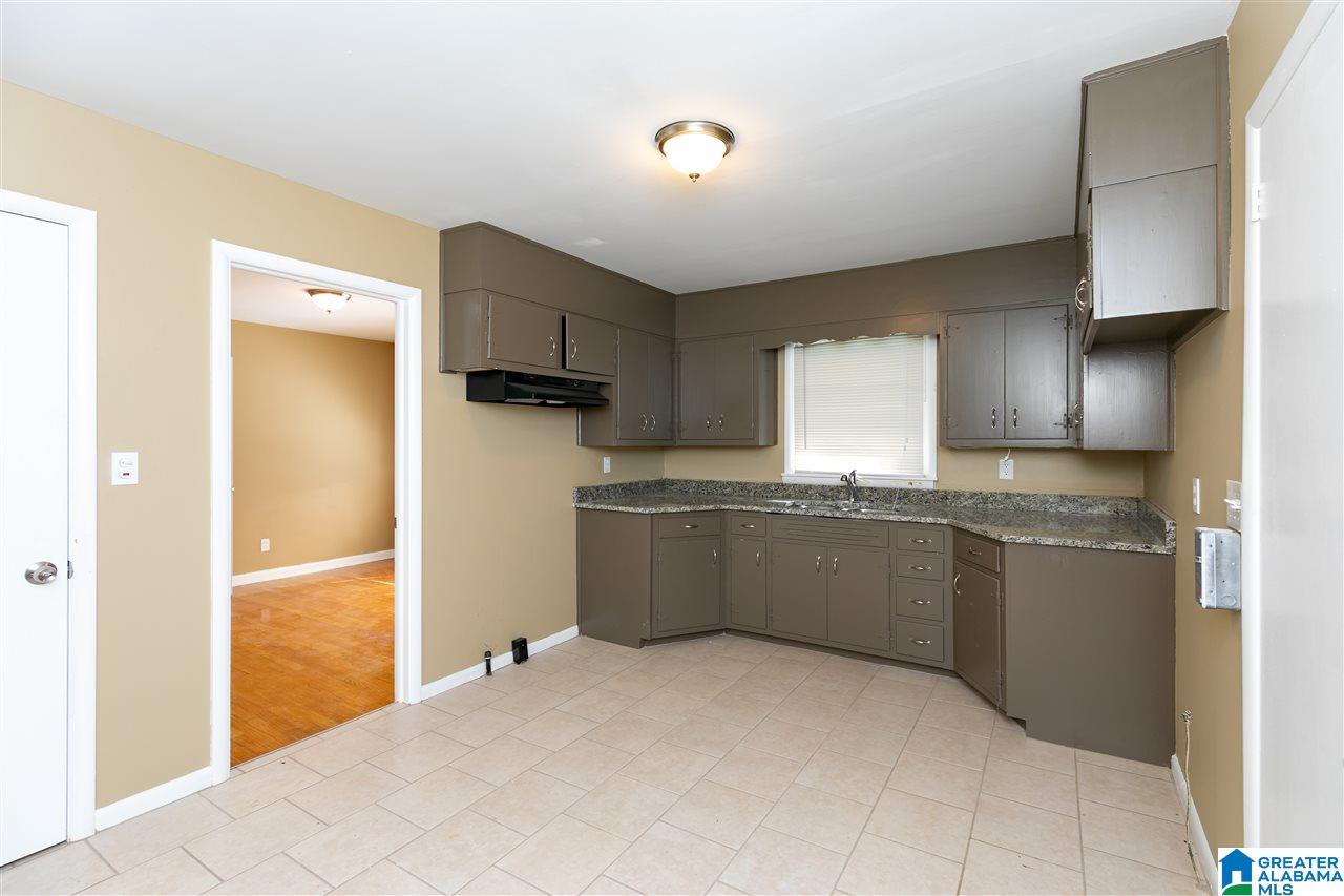 9849 Greenlee Road Birmingham, AL 35215 - Photo 6 of 24
