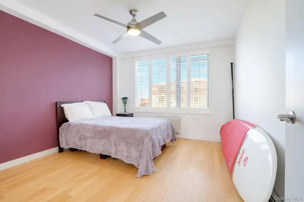 $799,000 | 91-16 Shore Front Parkway, Unit 5D | Hammels