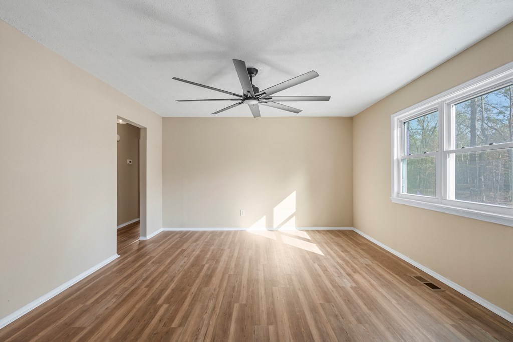 395 Walker Road Cataula, GA 31804 - Photo 7 of 28