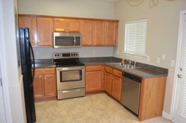 3535 Bell Road, Unit 906 Nashville, TN 37214 - Photo 3 of 19 Kitchen w/new vinyl flooring, new stainless appliances and pantry.