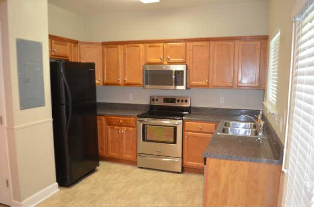 3535 Bell Road, Unit 906 Nashville, TN 37214 - Photo 4 of 19 Another view of kitchen.