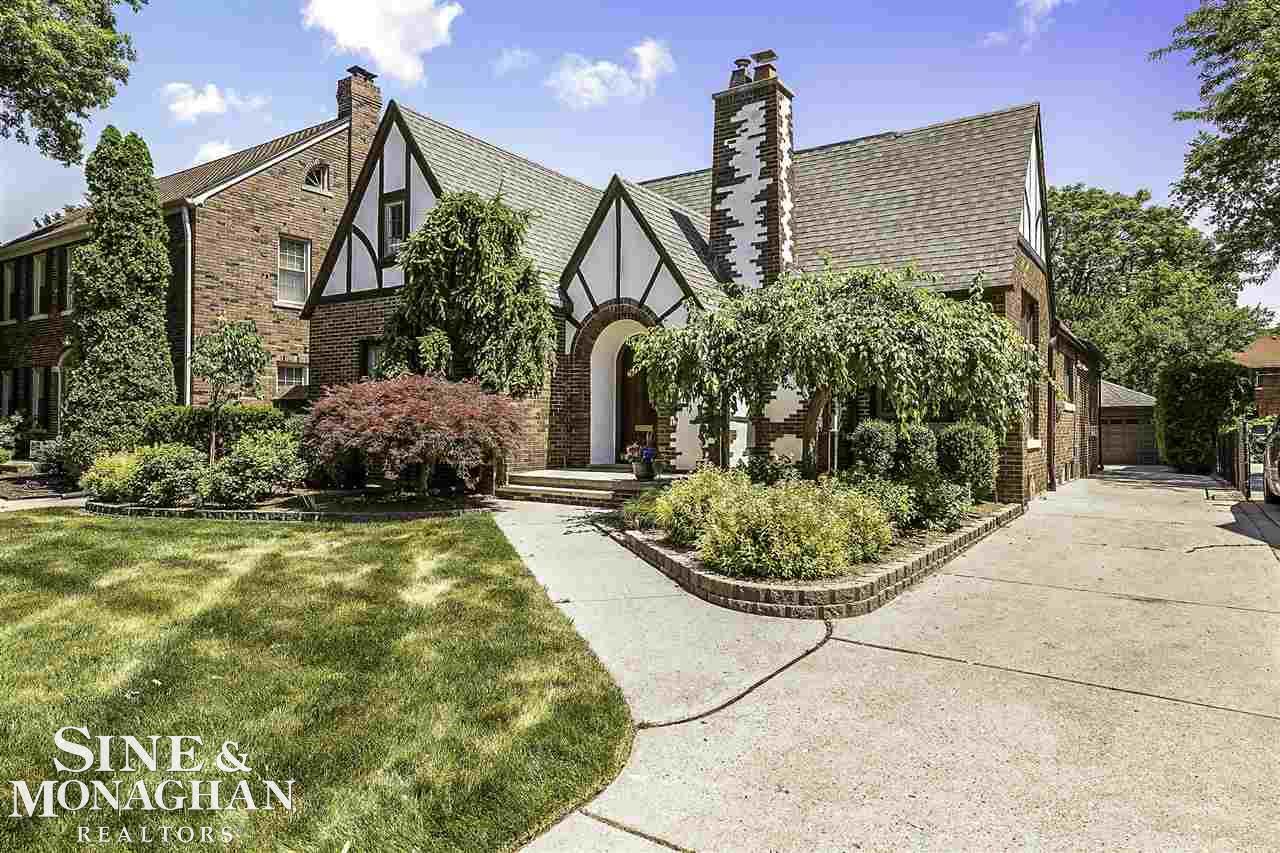 724 Lincoln Road Grosse Pointe, MI 48230 - Photo 35 of 40 50080693-34.JPG