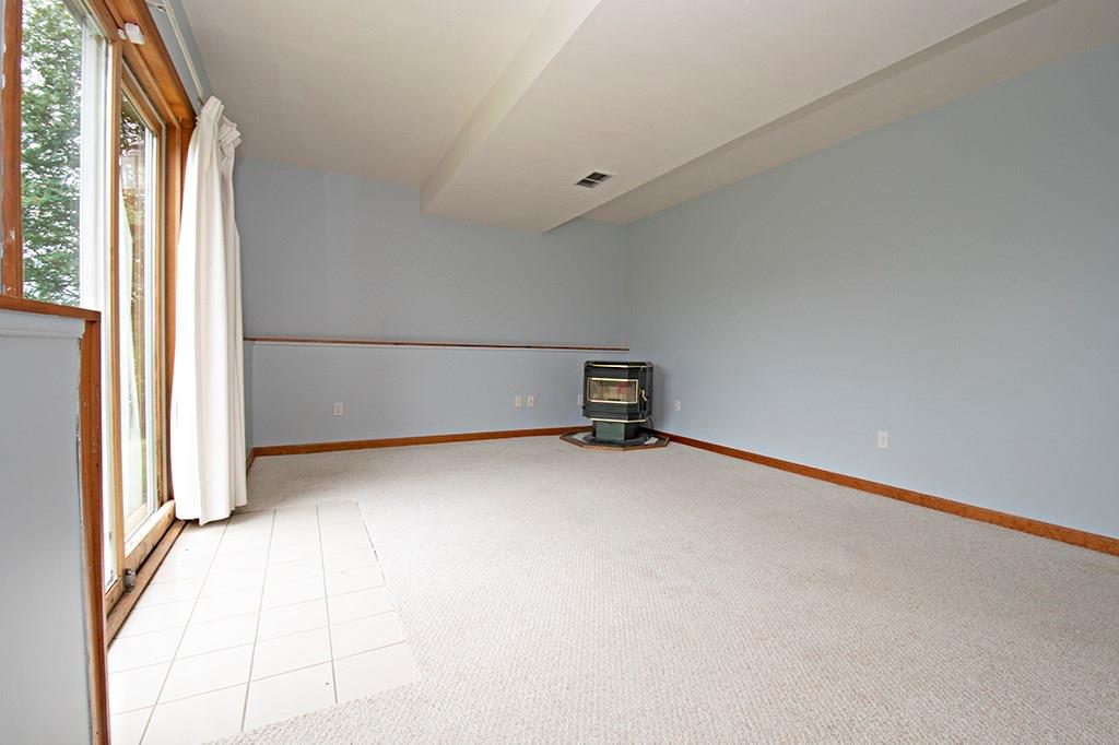 275 Holyoke Road Butler, PA 16001 - Photo 20 of 24