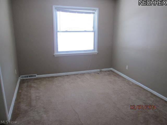 2628 Saybrook Road Cleveland, OH 44118 - Photo 7 of 10 Gallery Image 7