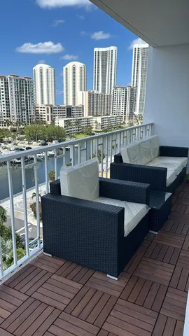 wooden floor in an empty room with wooden floor