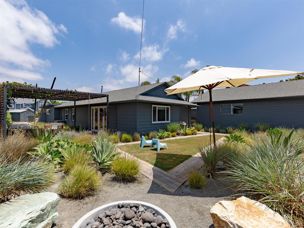 1452 Ridgeway Street Oceanside, CA 92054 - Photo 17 of 25 Gallery Image 17