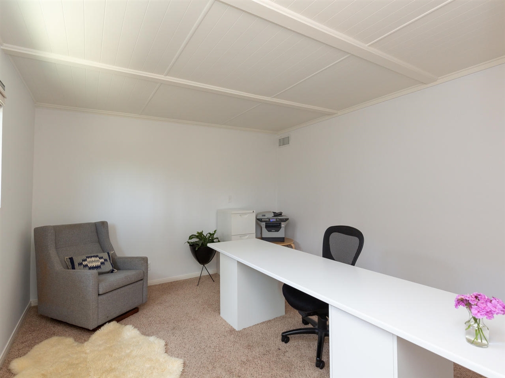 1452 Ridgeway Street Oceanside, CA 92054 - Photo 8 of 25 Gallery Image 8