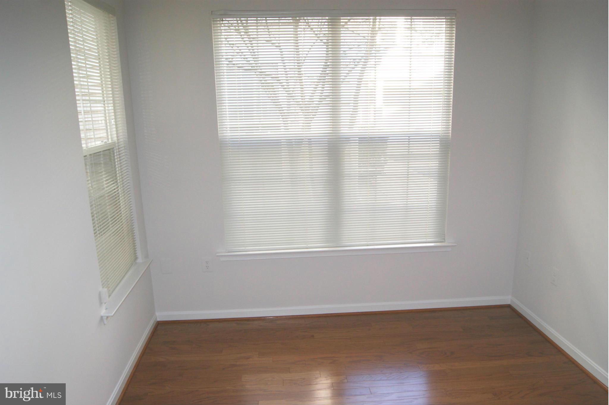 1305 E Windleaf Drive, Unit 165 Reston, VA 20194 - Photo 10 of 18 Bedroom
