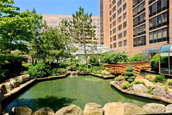 $410,000 | 4 Martine Avenue, Unit 514, White Plains, NY 10606