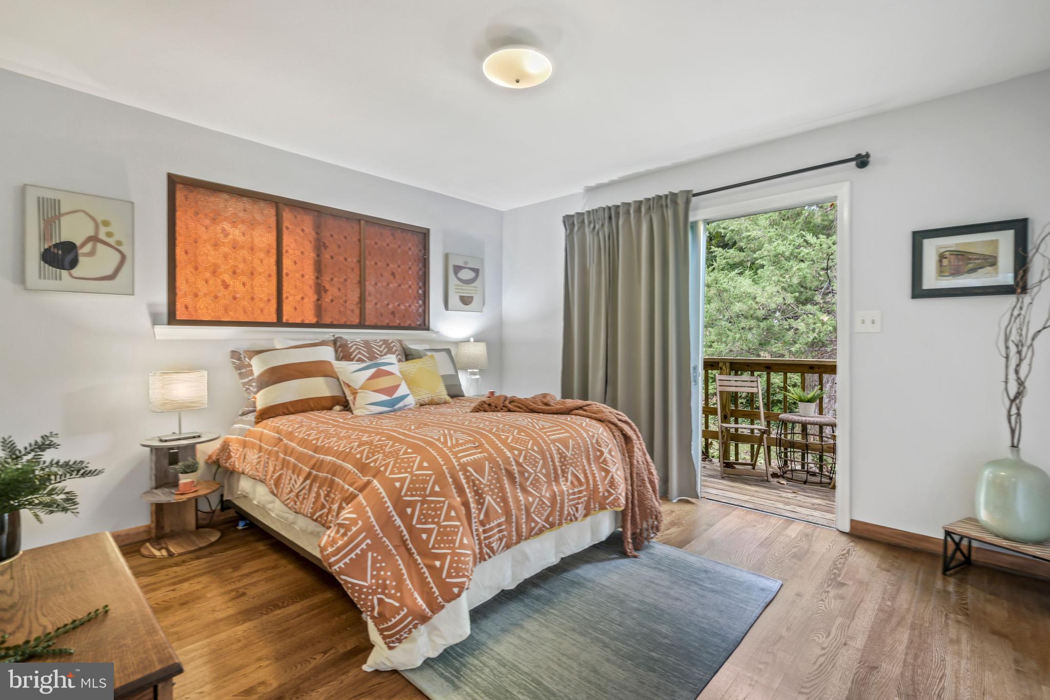 10015 Menlo Avenue Silver Spring, MD 20910 - Photo 15 of 29 Primary bedroom suite with deck/balcony