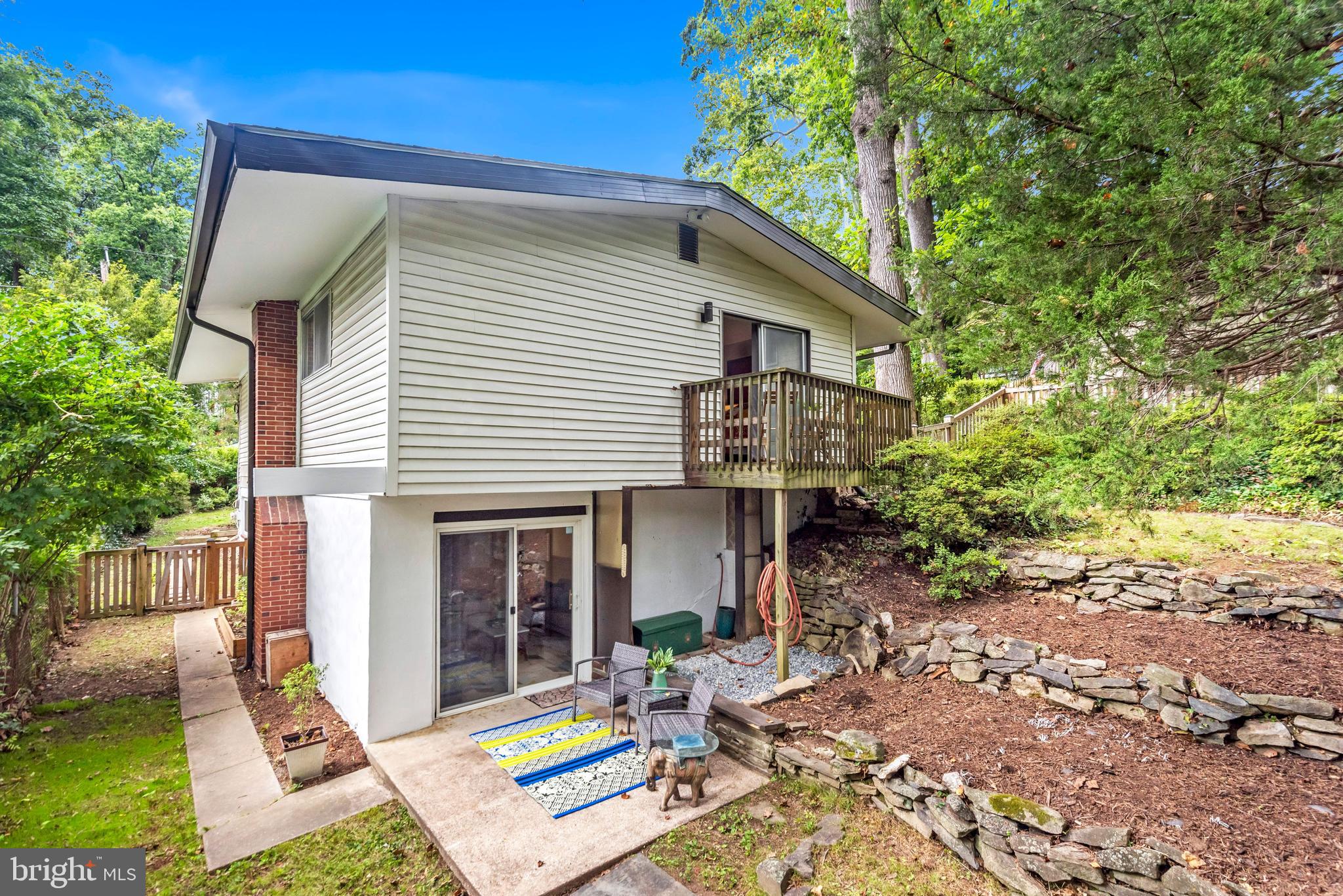 10015 Menlo Avenue Silver Spring, MD 20910 - Photo 28 of 29 Rear exterior patio