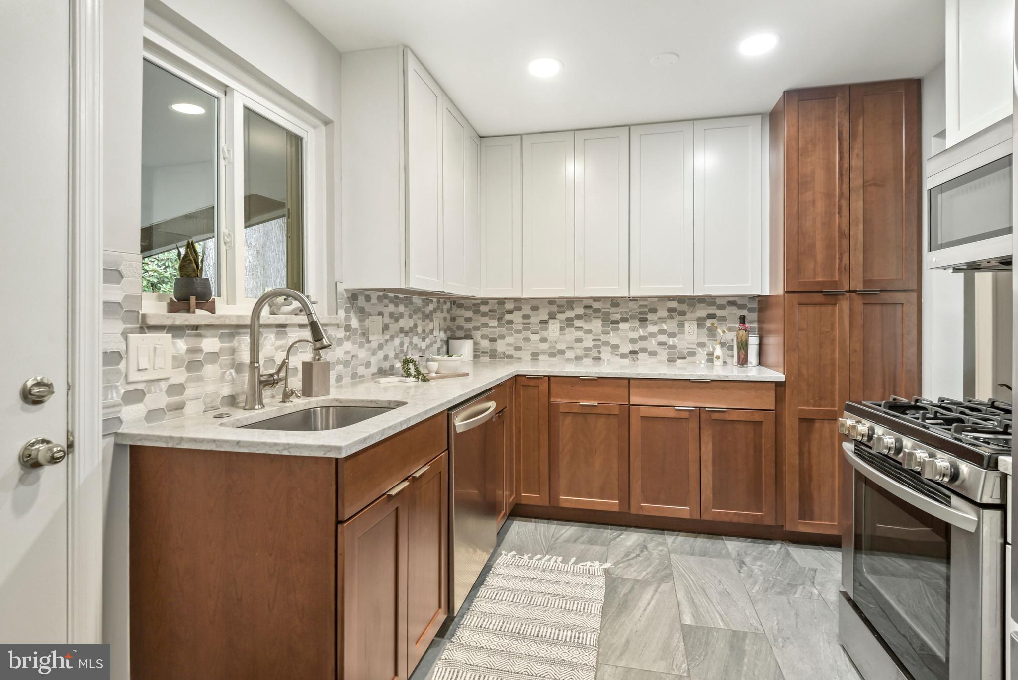 10015 Menlo Avenue Silver Spring, MD 20910 - Photo 10 of 29 Remodeled kitchen