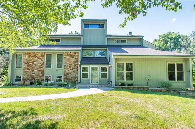 $1,395,000 | 1150 Southwest 700th Road, Holden, MO 64040