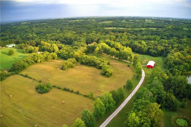 $1,395,000 | 1150 Southwest 700th Road, Holden, MO 64040