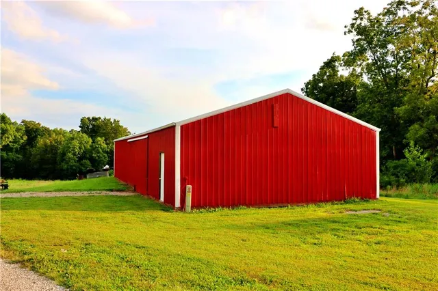 $1,395,000 | 1150 Southwest 700th Road, Holden, MO 64040