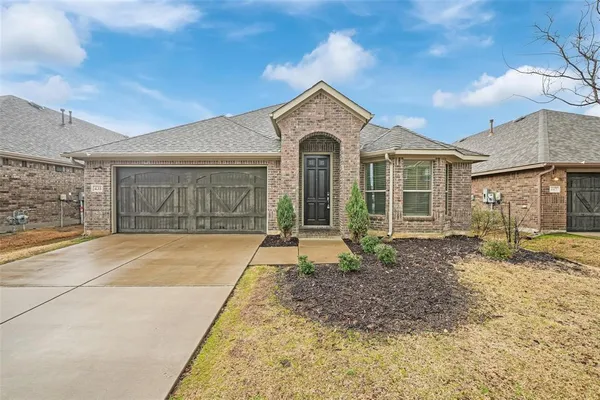 $2,500 | 438 Camille Crossing, Celina, TX 75009