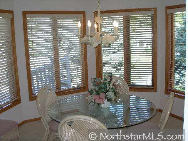 504 Deer Ridge Lane South Maplewood, MN 55119 - Photo 4 of 10 Gallery Image 4