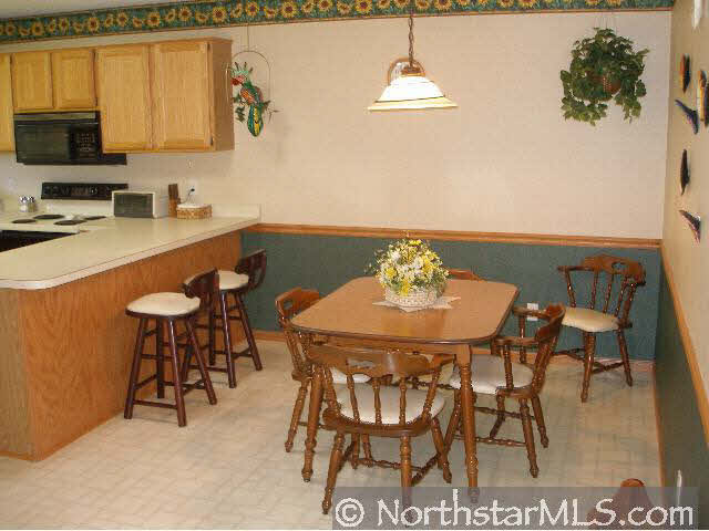 504 Deer Ridge Lane South Maplewood, MN 55119 - Photo 7 of 10 Gallery Image 7