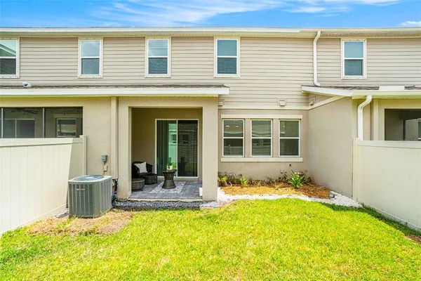 $3,200 | 1105 Lady Gouldian Court, Tampa, FL 33613